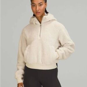 Lululemon textured fleece 1/2 zip hoodie